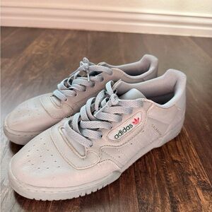 Adidas Yeezy Calabasas